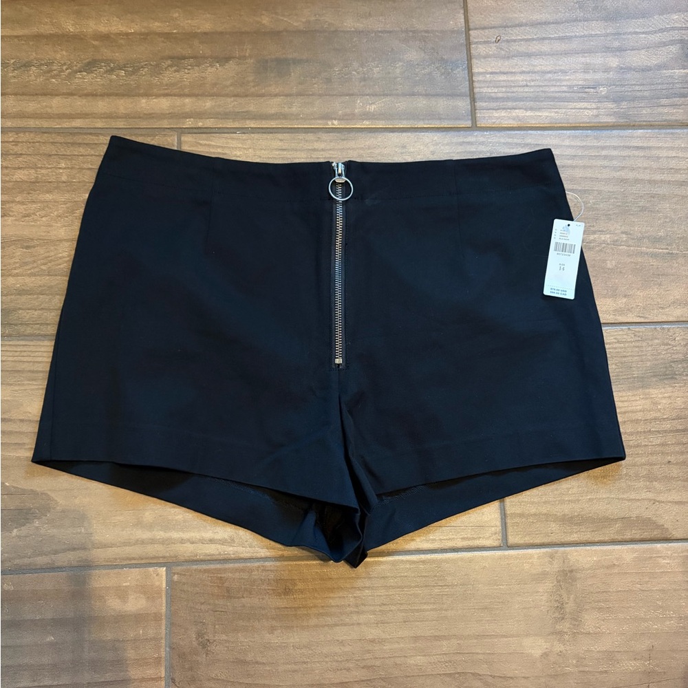 Anthropologie Maeve Black Women's Zip Front Shorts
